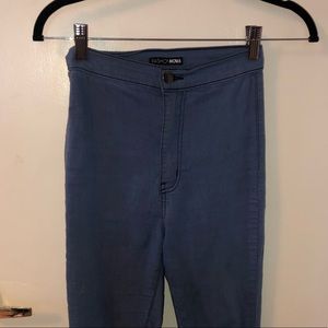 Adorable high wastes Fashion Nova jeans